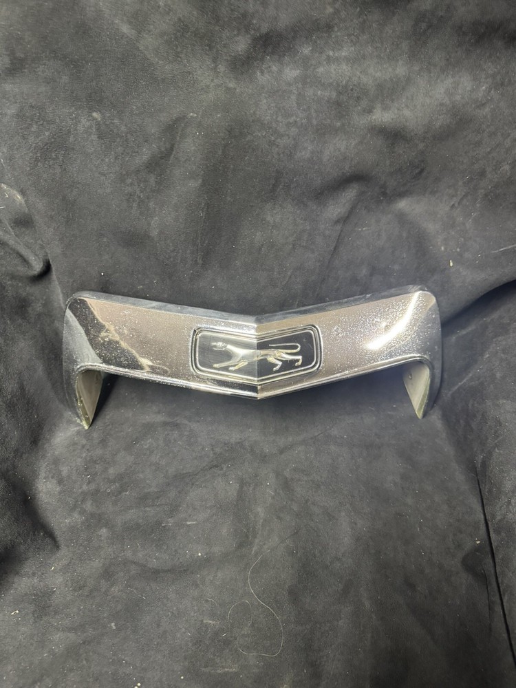 1973 Mercury Cougar Hood Grill Ornament Trim Molding D3WY-16958