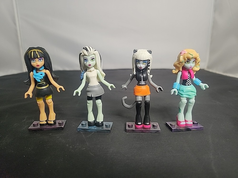 Mega Construx Bloks Monster High Dolls Set of 4 Figures