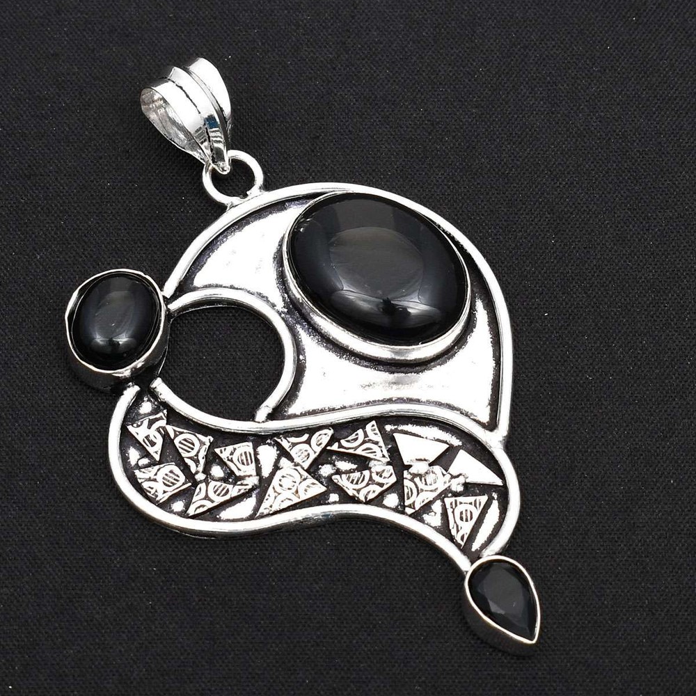Black Onyx Ethnic Handmade Gemstone Pendant Jewelry Gift 2.92 Inches AP 76191  