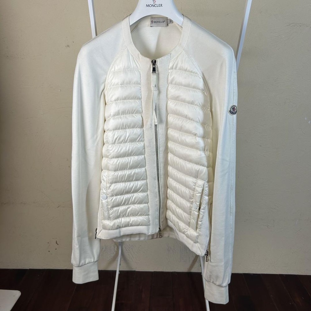 Moncler Down Switch Jacket in White Size XS - Premium Warmth