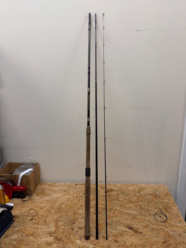 VINTAGE FISHING TACKLE - DAIWA CARBO WHISKER ADVANCED HARRIER STICK FLOAT ROD