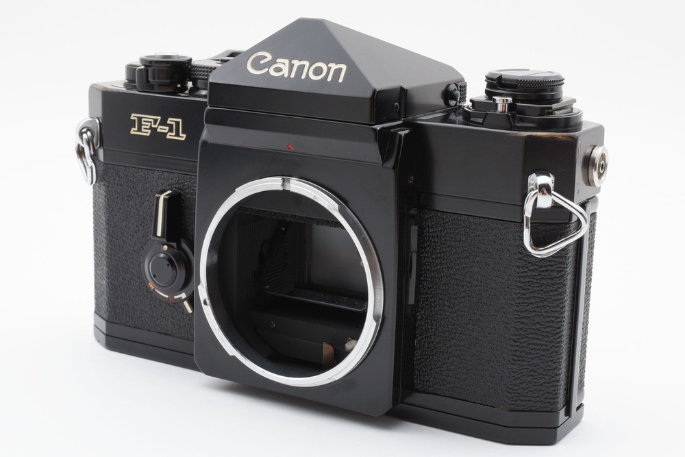 [Meter works / Near MINT] Canon F-1 Late Model 35mm SLR Film Camera Body JAPAN
