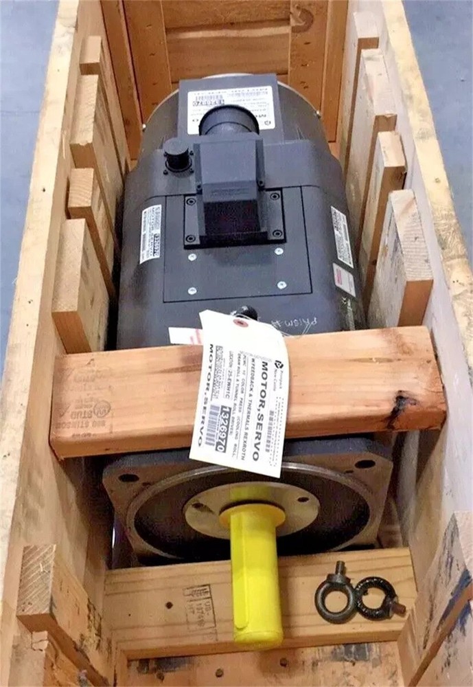 Rexroth New  servo 3ph induction motor R911309450 MAD130B-0100-SA-S0-BQ0-35-V1