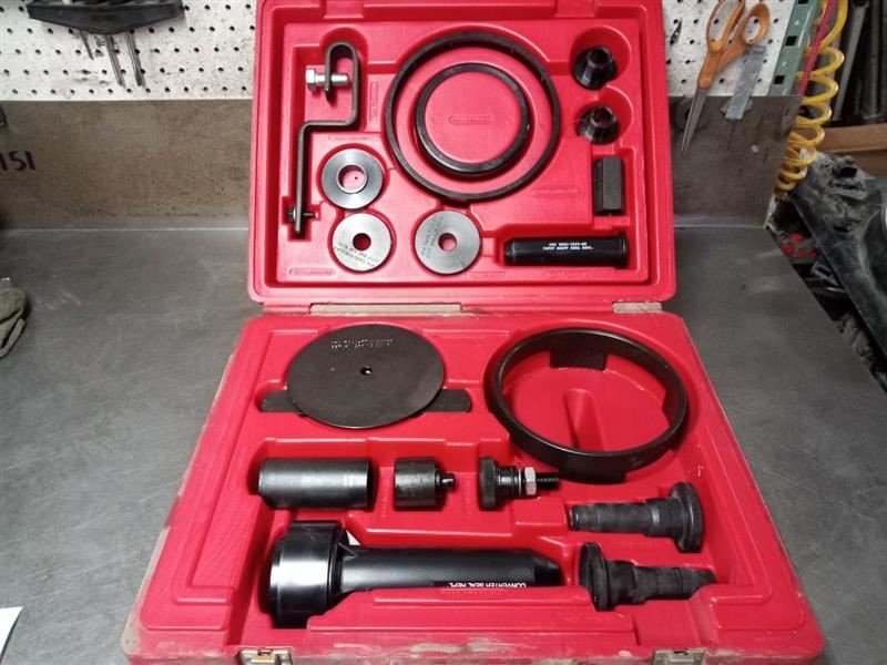 Ford Rotunda T88C-7000-S Essential Service Set Tool Kit 7723928