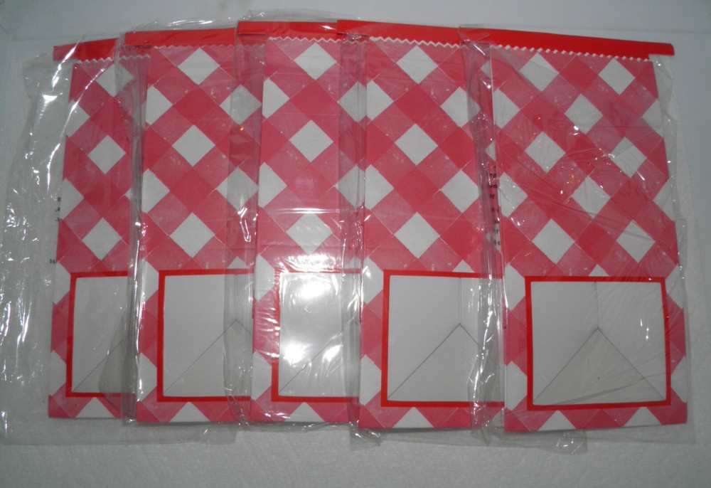 Bath & Body Works Red Gingham 3-Wick Candle Gift Bag Rare Bakery Scent