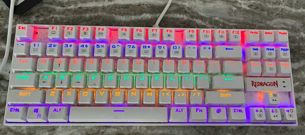 Redragon K552-WR Gaming Keyboard with Red Switches and Mouse in White Pre-Owned