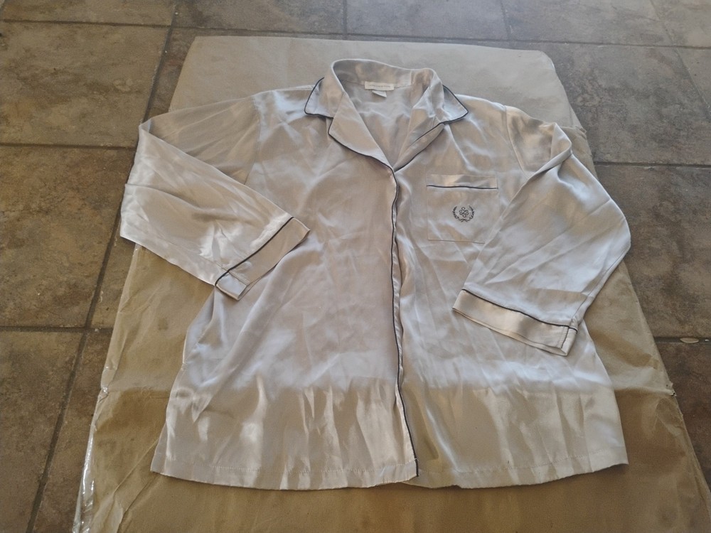 Women's Intimates Pajama Top Jones New York Brand Size Large.