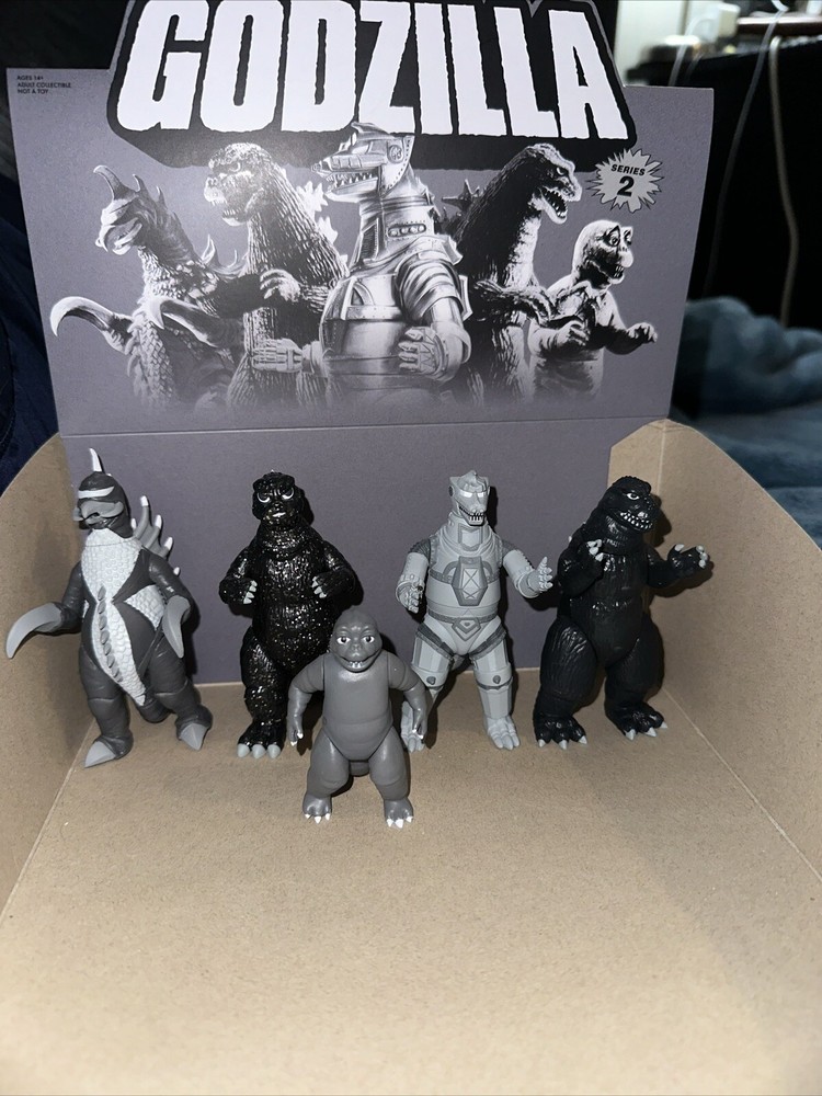 Super7  ReAction Godzilla Kaiju Blind Box Silver Screen FULL SET of 5 RARE-image