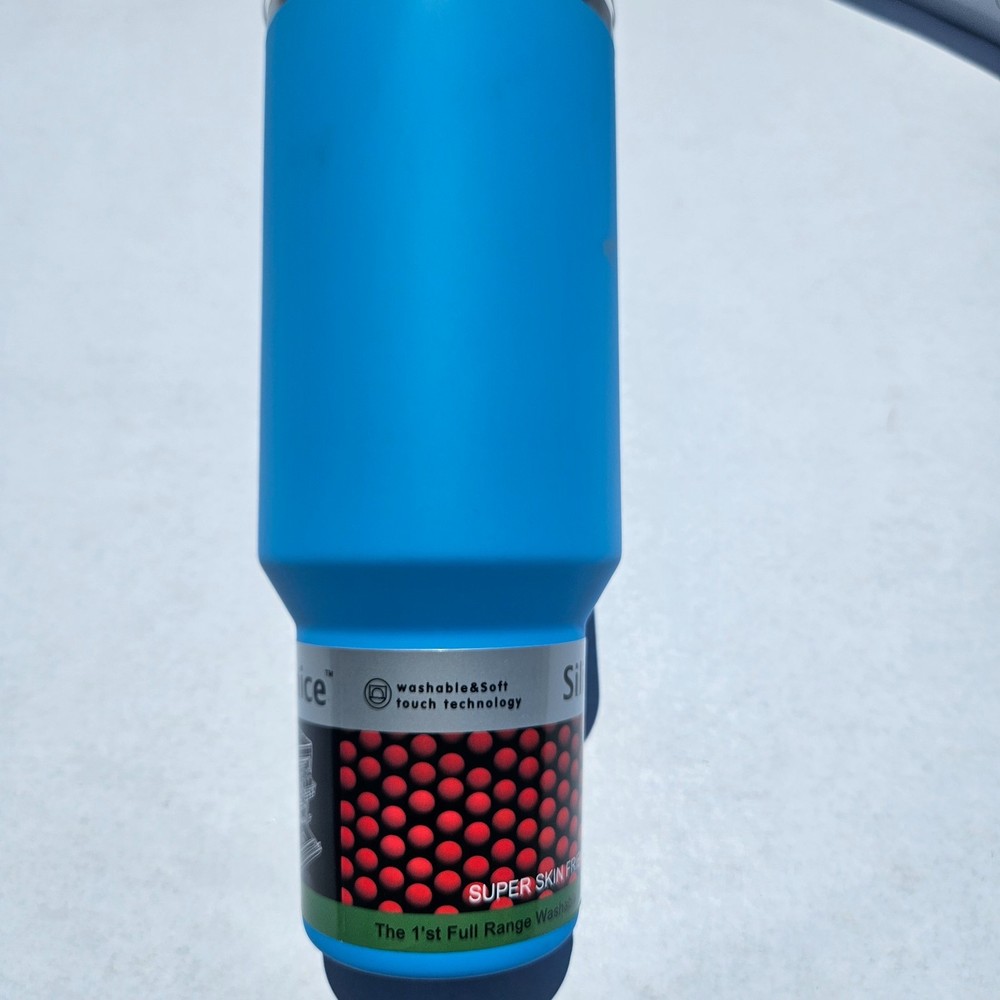 40oz Blue Soft Touch Travel Tumbler with Handle – New Open Box