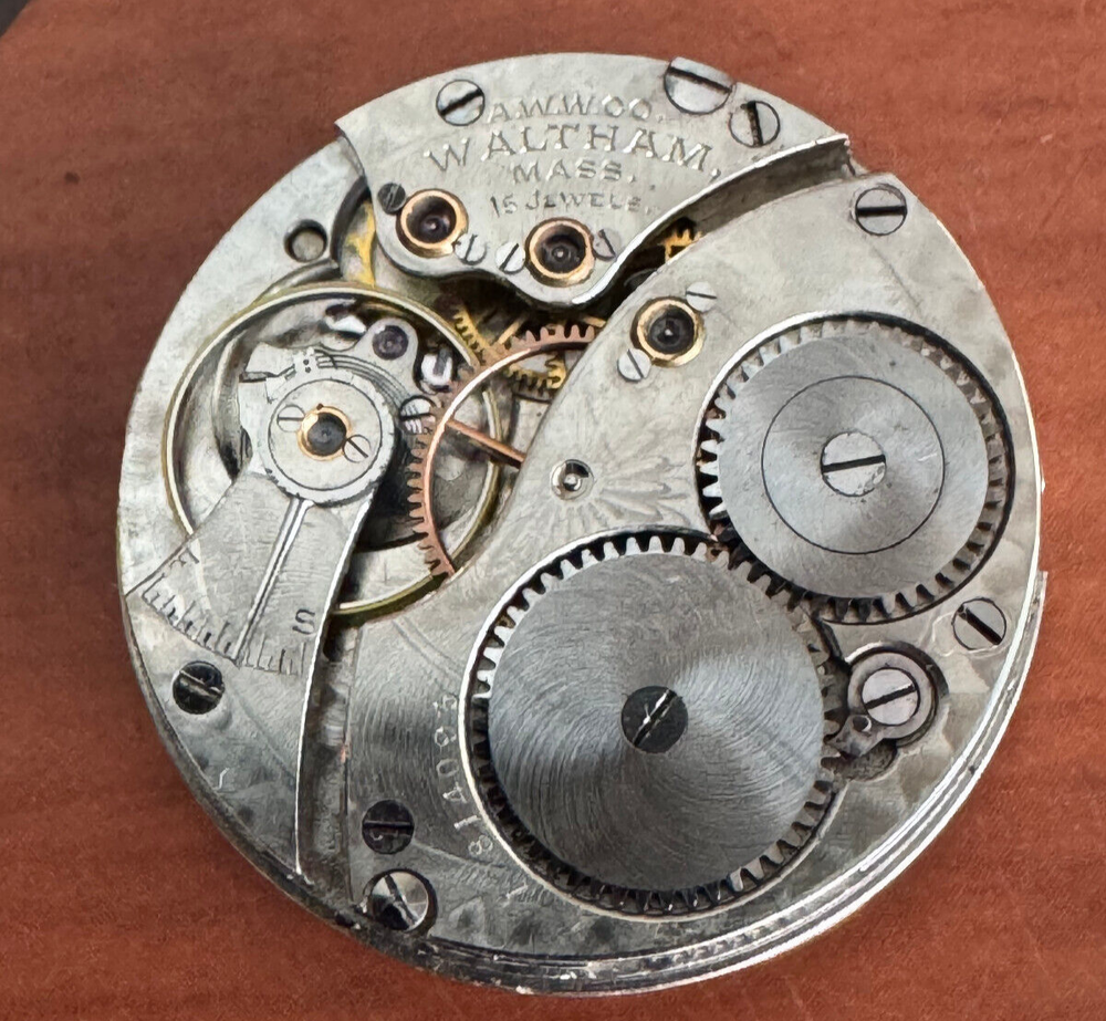 VINTAGE O SIZE WALTHAM POCKET WATCH MOVEMENT GR. 115 KEEPING TIME 15 JEWEL