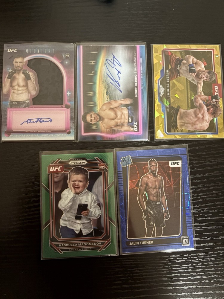UFC Card lot Numbered and Autos