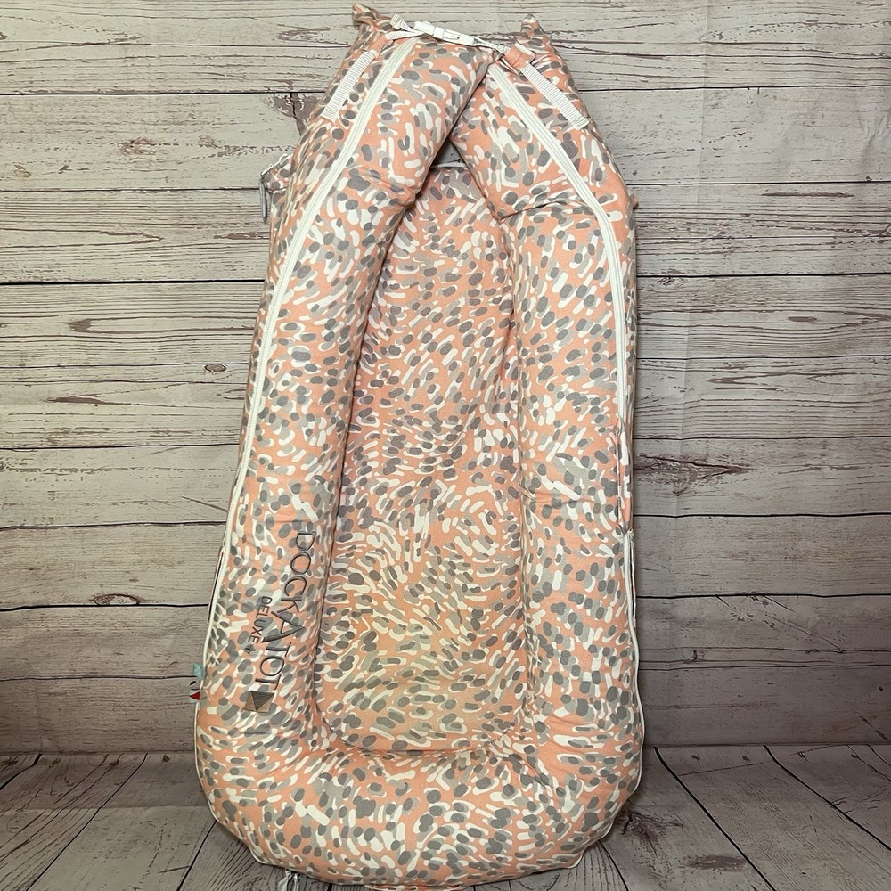 DockATot Dock A Tot Deluxe Pink Lounger AOT Great Condition