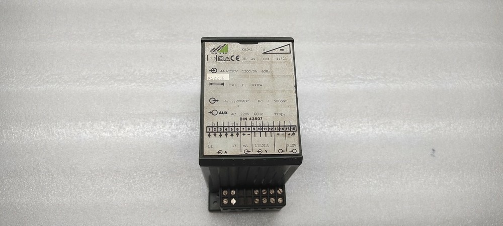 GOSSEN KWC-2 440/220V 1200/5A 200VAC