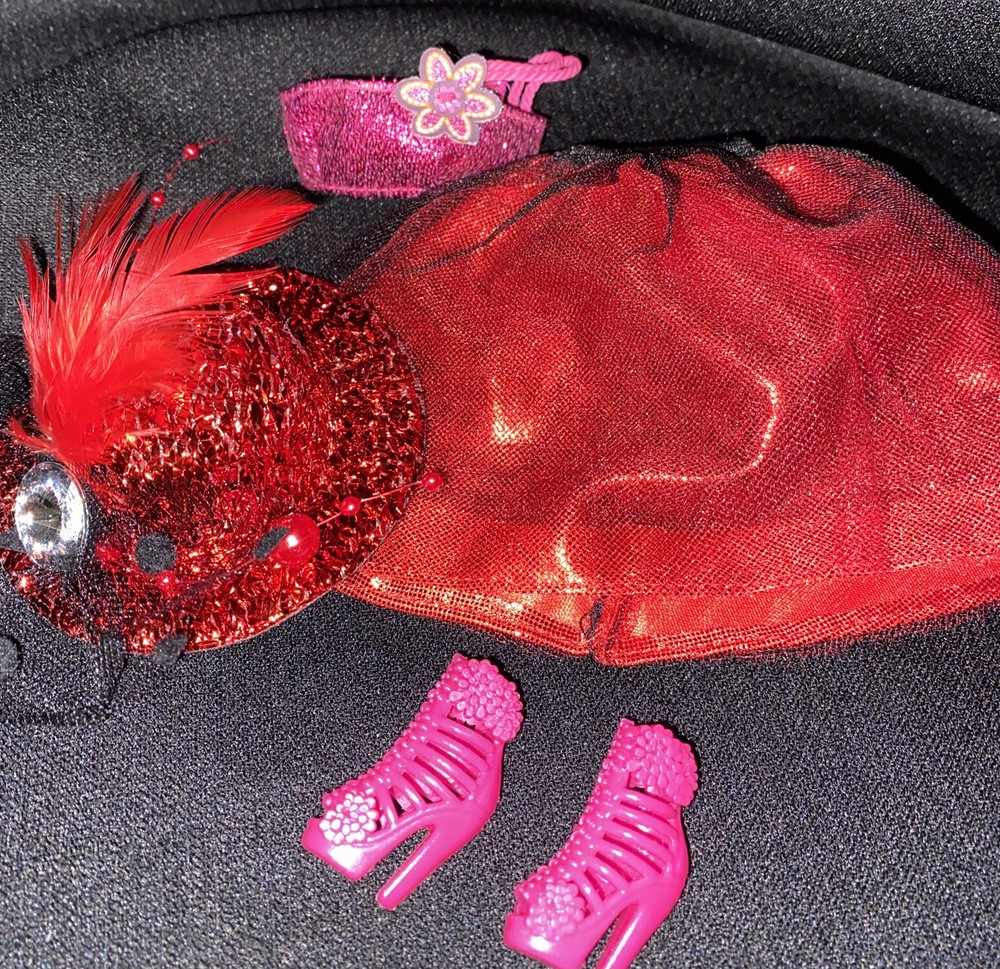 So Beautiful Barbie Doll Outfit Shimmery burgundy Skirt halter top hat and shoes