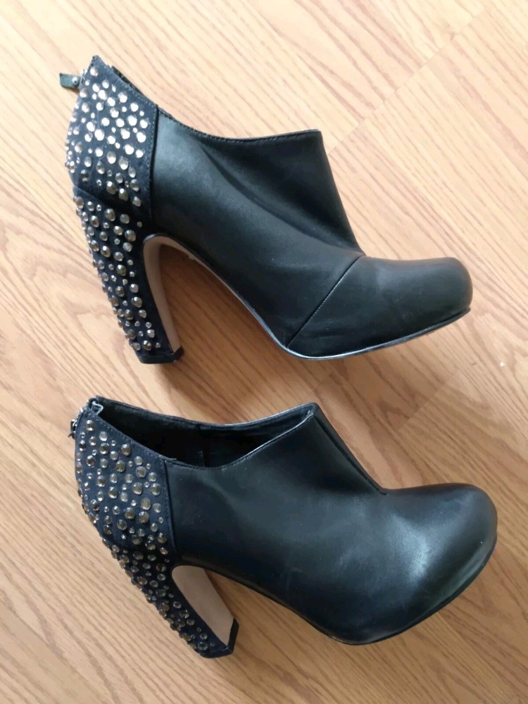 Topshop Black Rhinestone Studded Leather Ankle Boots Heels Size 8 EU 39