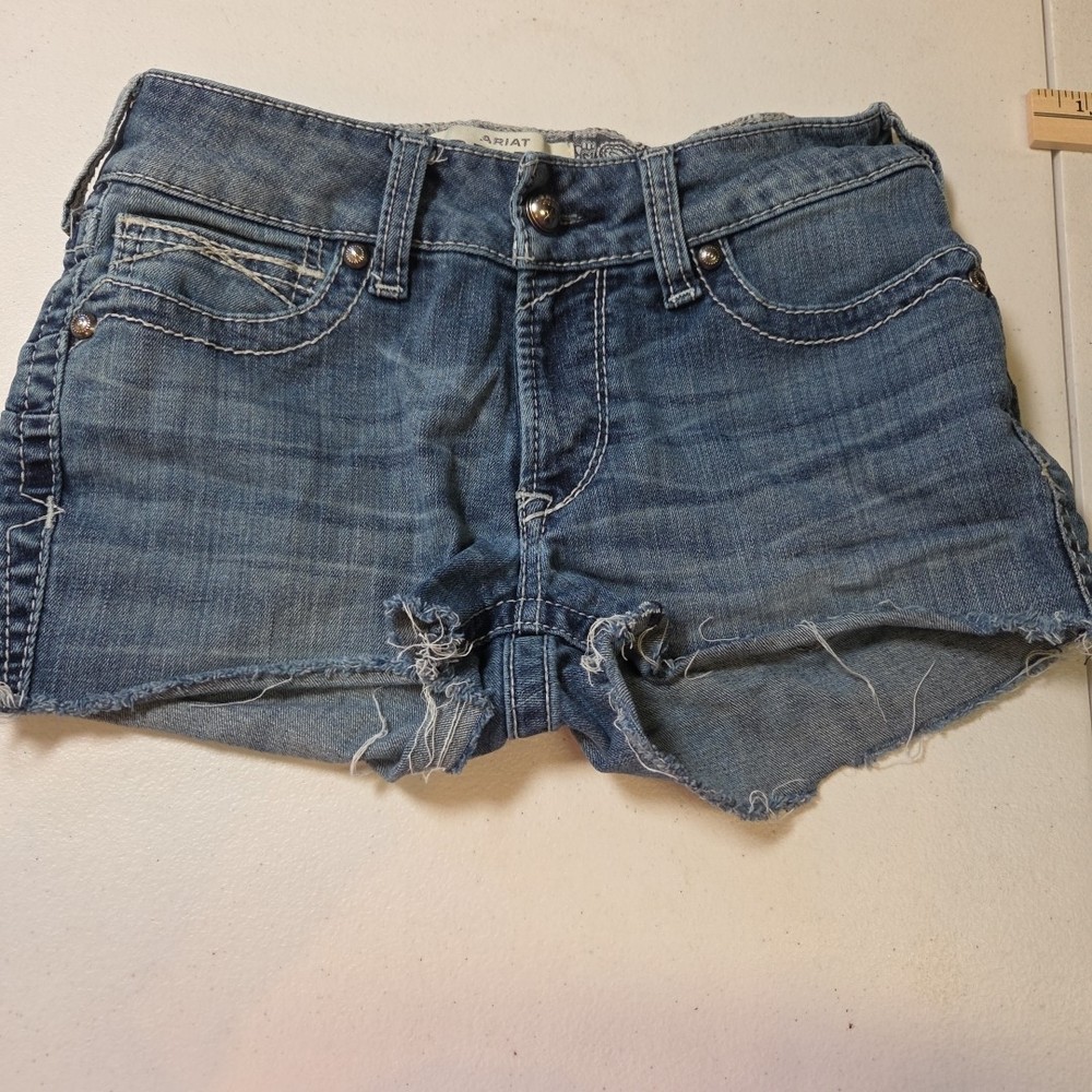 Ariat Women’s Denim Shorts Size 27S Distressed Raw Hem Western Cowgirl Stretch
