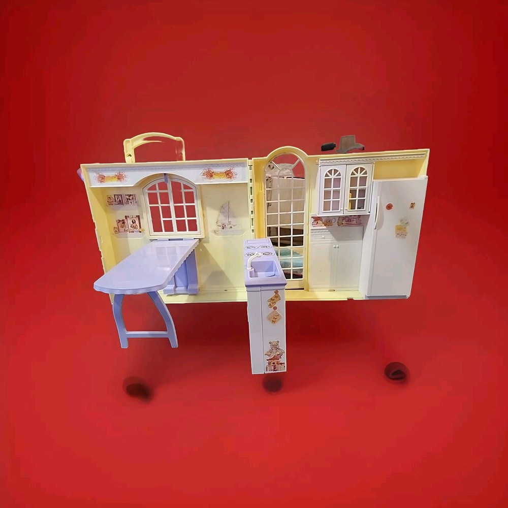 Barbie Happy Family Grandma's Kitchen Play House Mattel / With Some Assories