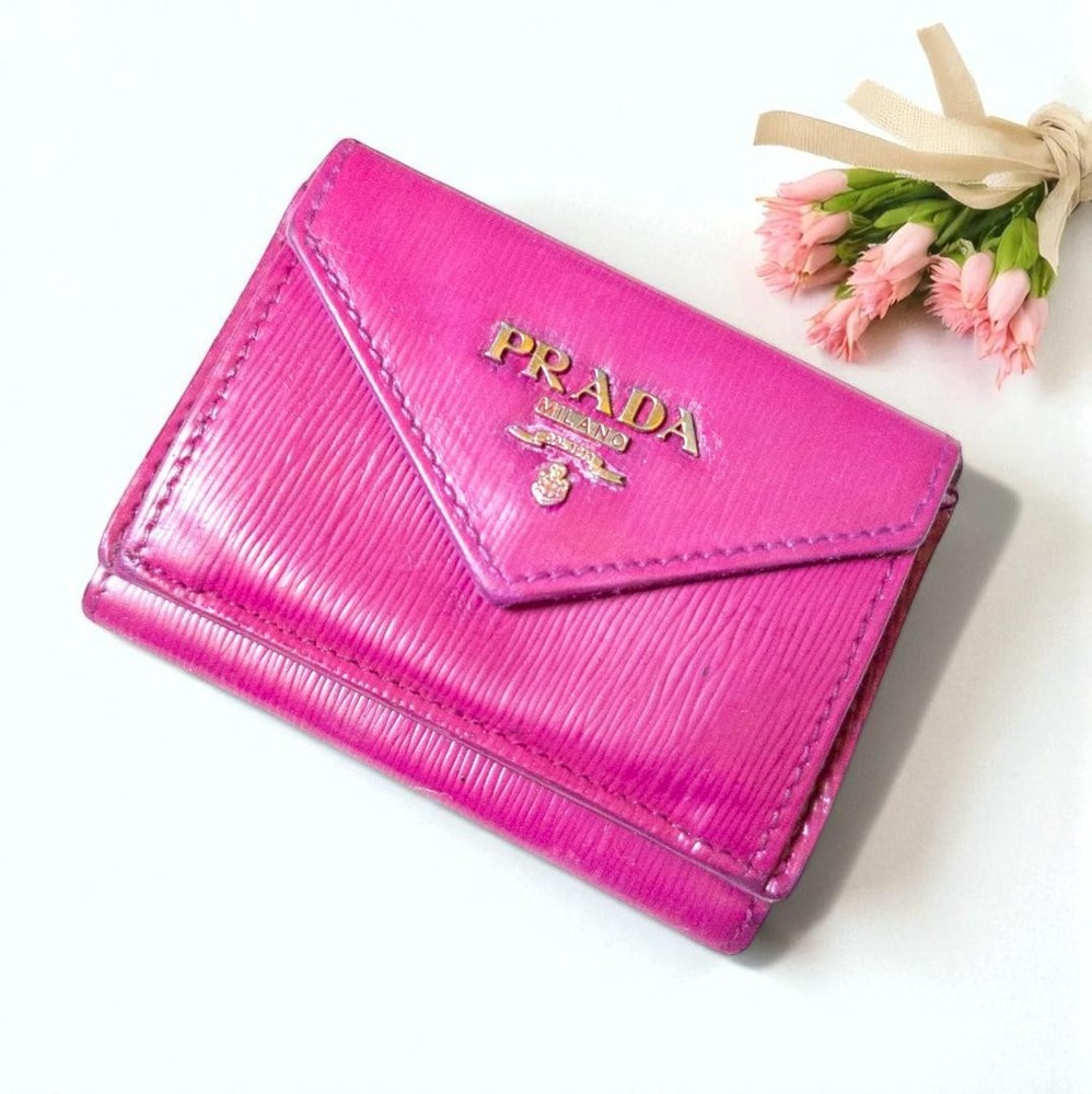 Prada Saffiano Leather Gold Logo Folding Wallet in Excellent Condition