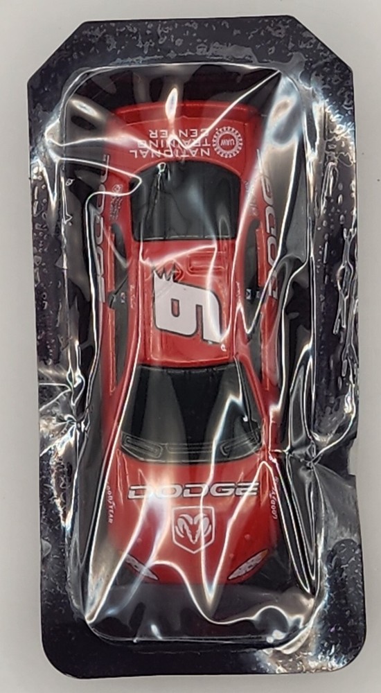 2001 #9 Dodge Bill Elliot Honeynut Cherrios Countdown to Daytona diecast car
