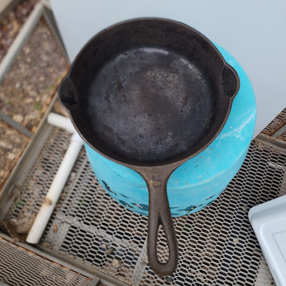 Griswold #5 Skillet Cast Iron I Erie Needs Restored