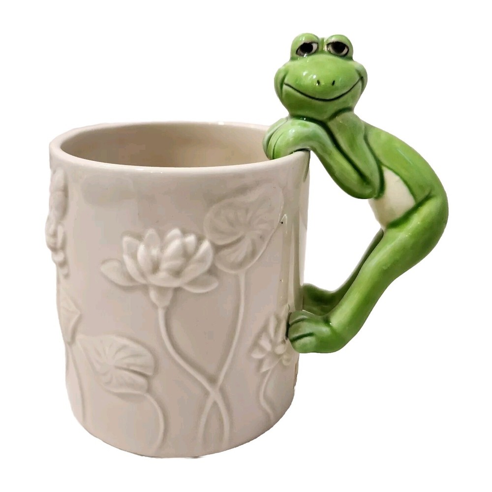 Adorable Frog Lotus Mug Decor Coffee Tea Drinks Frog is the Handle Cute!!