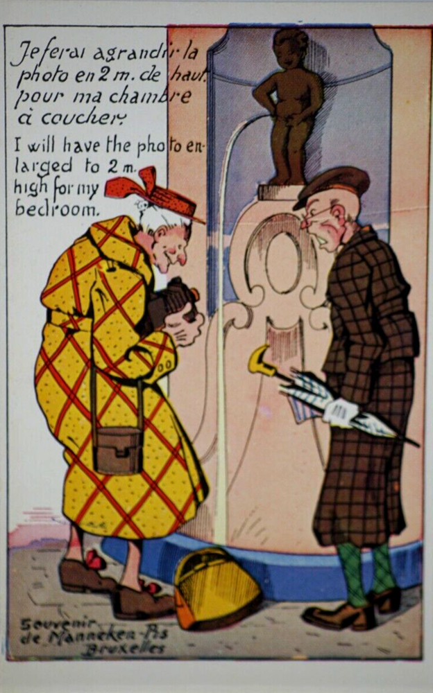 Postcard Belgium Comic Manneken-Pis Brussels Old Ladies Camera Pissing Statue