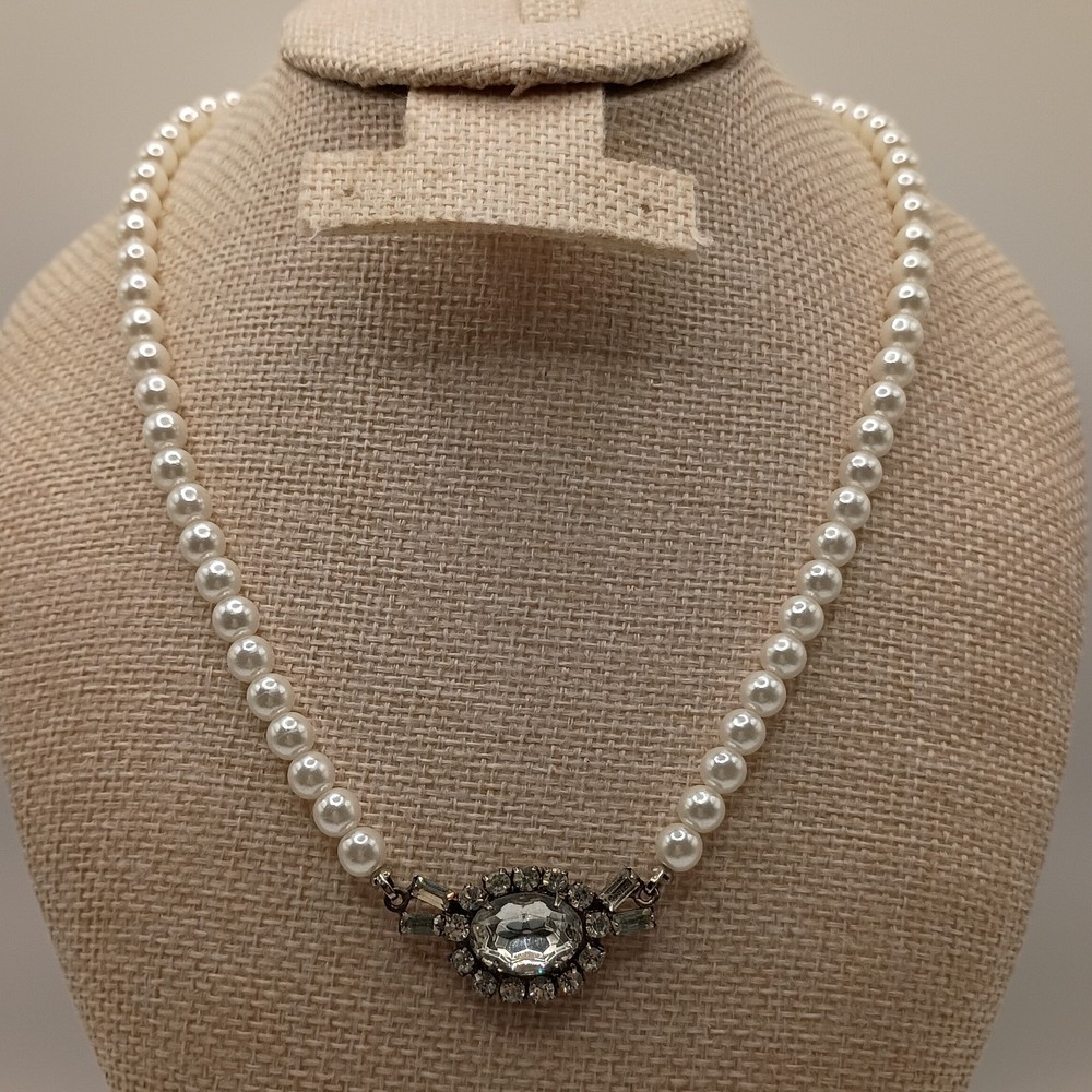 Vintage Faux Pearl Rhinestone Choker Necklace 16
