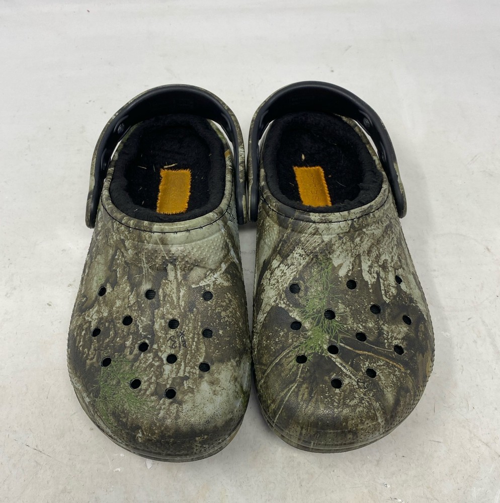 Crocs Kids Classic Lined Clog - Realtree APX Camo, J1 (1 Little Kid)