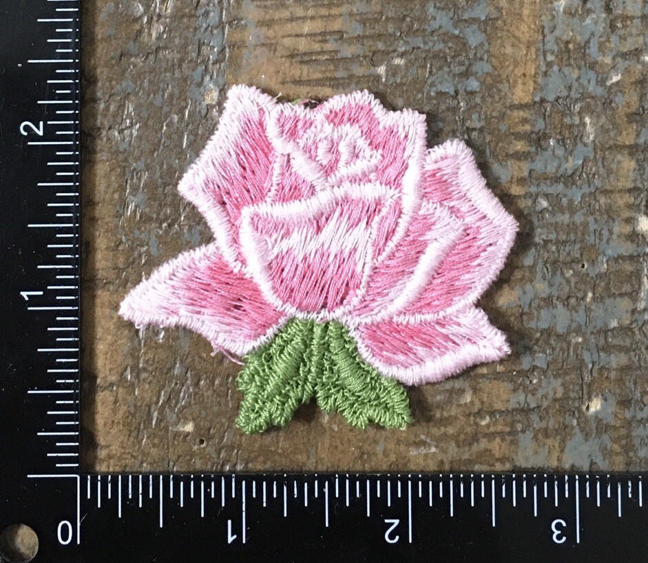 Vintage ROSE Pink Flower Plant Floral Roses Buds Pedals Gardening Sew-On Patch