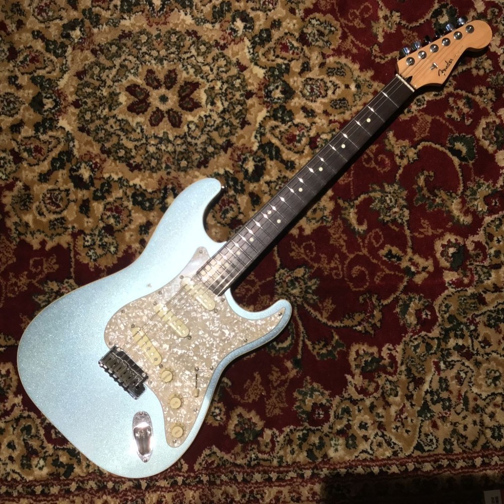 Fender MADE IN JAPAN MODERN STRATOCASTER