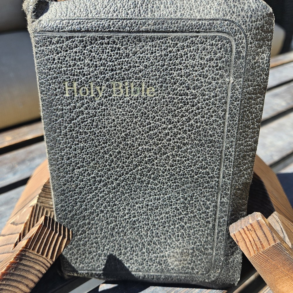 Vintage 1611 KJV WW2 Holy Bible Leather Bound Military Edition  