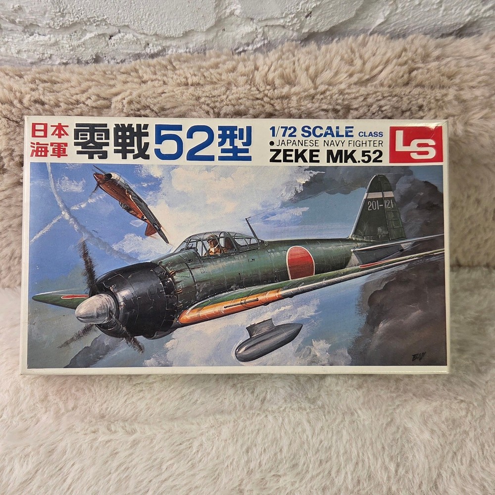 LS 1:72 Scale Zeke Mk 52 Japanese Navy Fighter Model Kit A106 200