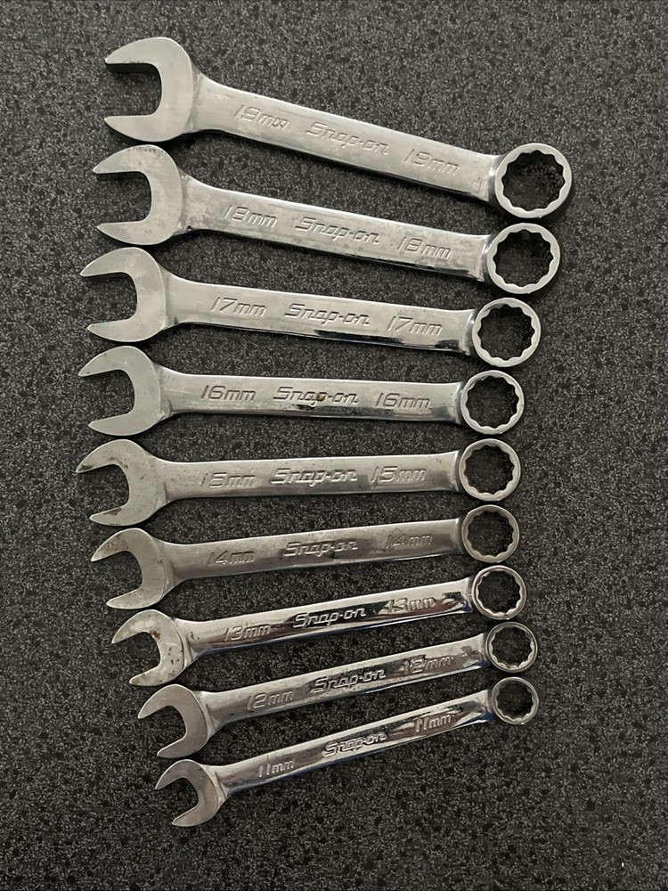Snap-On 9 pc 12-Point Metric Flank Drive Short Combination Wrench Set 11-19mm