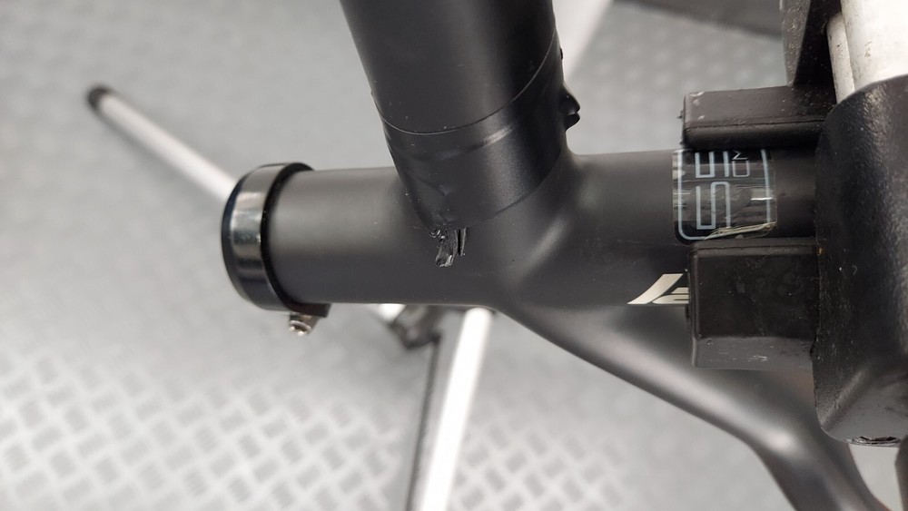 LAPIERRE SENSIUM 100 55CM USED FRAME SET W/BARS STEM HEADSET