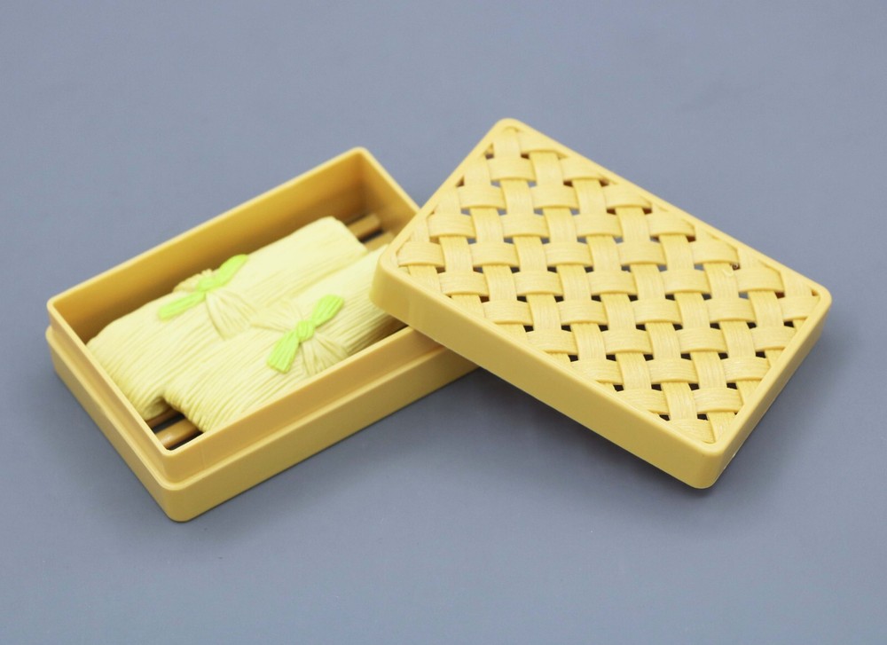 American Girl Saige's Picnic Basket Set Tamales & Woven Box for 18