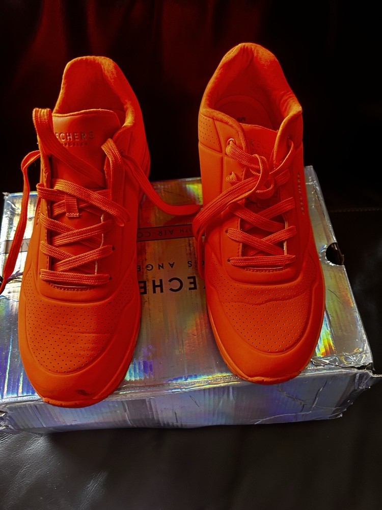 Skechers Street Los Angels Air-Cooled Memory Foam Women Sized 11 73667/NORG