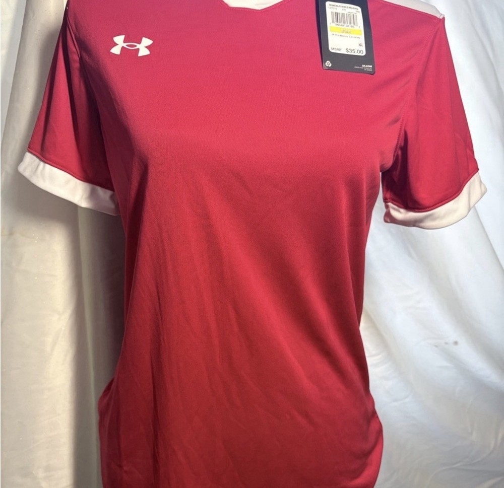 Under Armour Women's Heatgear Fitted T-Shirt Red, Short Sleeve, Medium