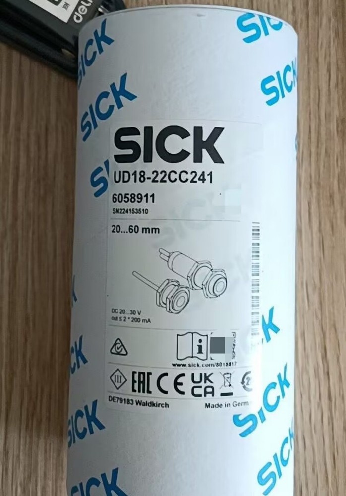 1PC NEW UD18-22CC241 Ultrasonic sensors Via FedEx or DHL