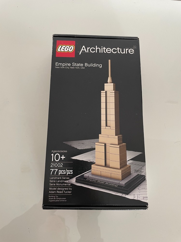 LEGO ARCHITECTURE: Empire State Building (21002) New York City, NY USA