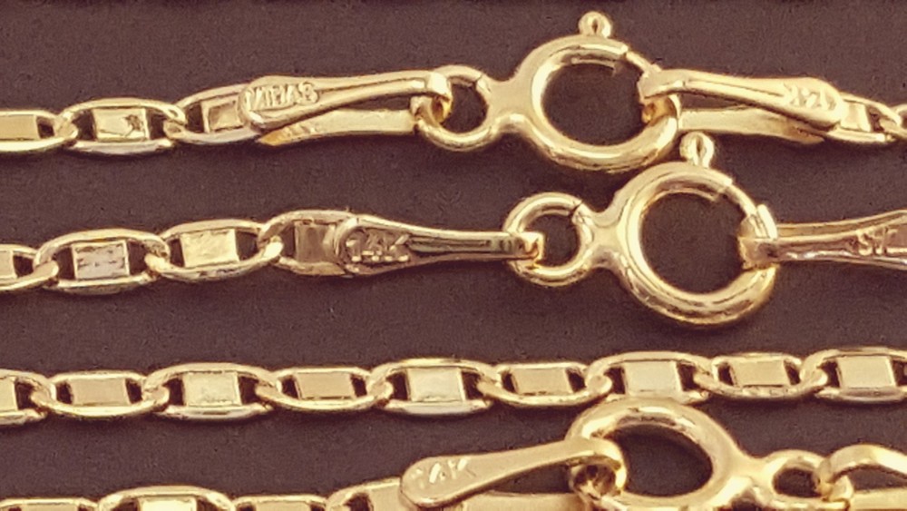 14K Yellow Gold 1.8mm Valentino Chain Necklace 22 Inch