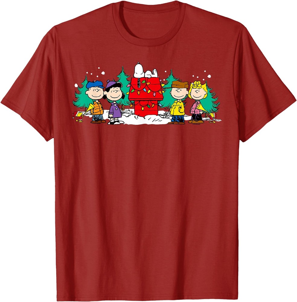 Peanuts Snoopy Dog House Holiday Family Photo T Shirt Men