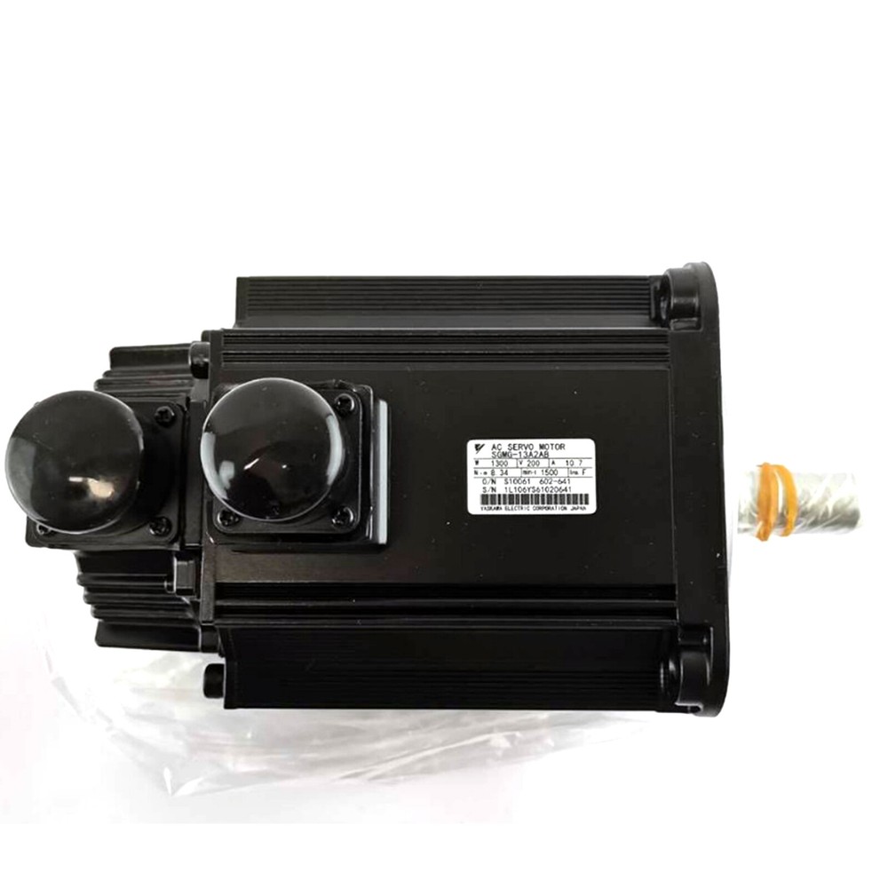 New YASKAWA SGMG-13A2AB AC Servo Motor
