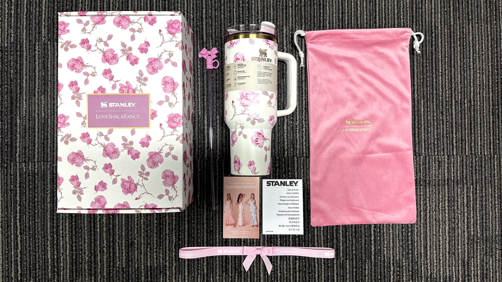 Stanley X LoveShackFancy Quencher-Ribbon Rosa 40OZ White Tumbler Car Cup New2025