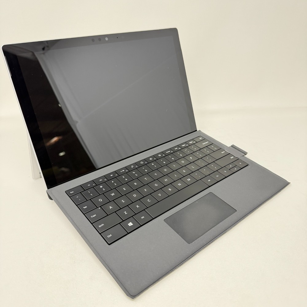 Microsoft Surface Pro 4 Intel Core i5-6300U@2.40GHz  128GB SSD With Keyboard