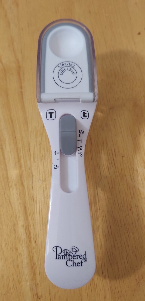 Pampered Chef Adjustable Measuring Spoon 0.25 to 1 Ounce  