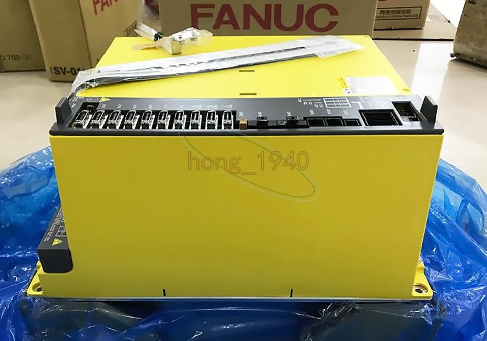 ONE NEW FANUC SERVO DRIVE AMPLIFIER A06B-6167-H302#H560