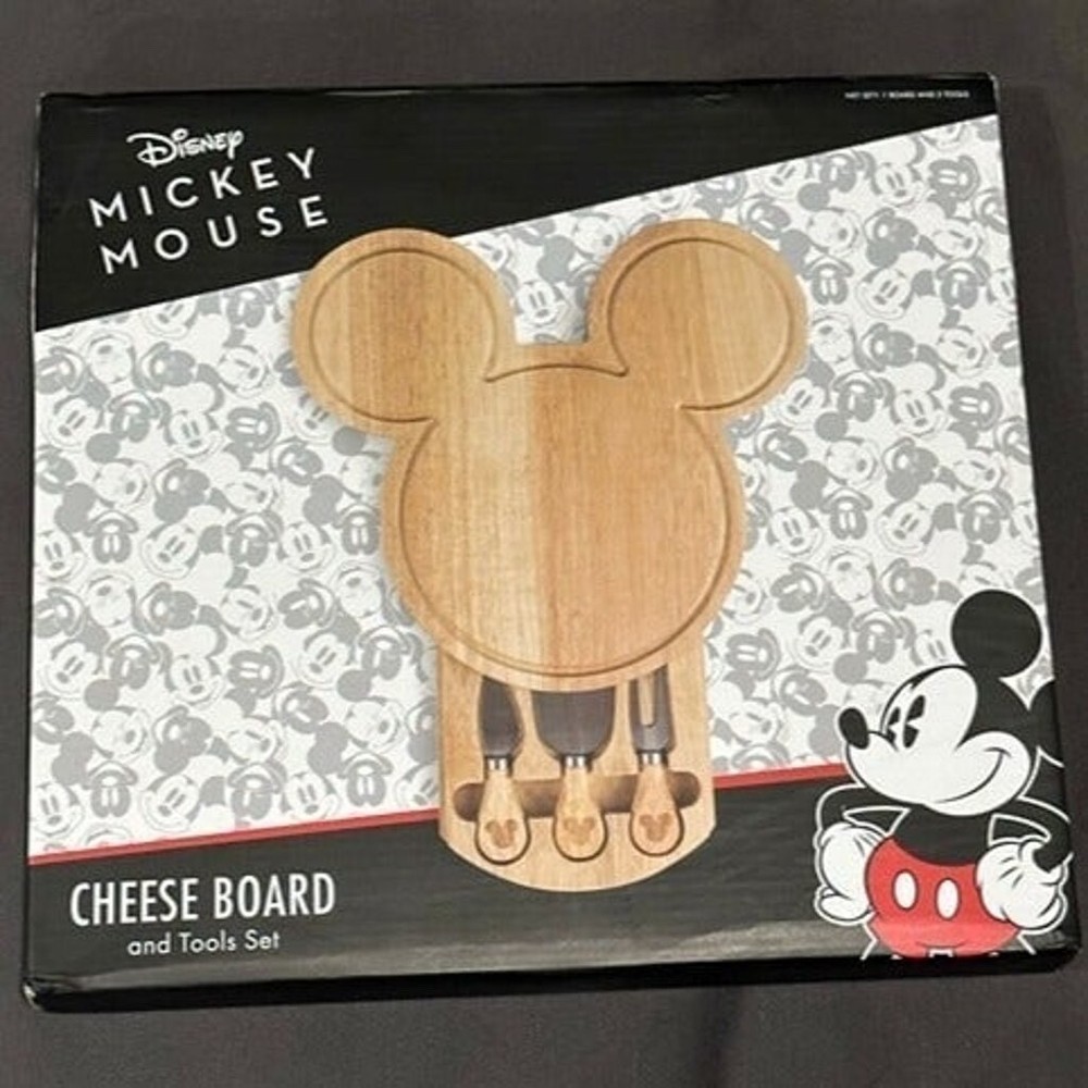 *NEW* Disney Mickey Mouse Cheese Board and Tool Set New in Box Pull Out Drawer