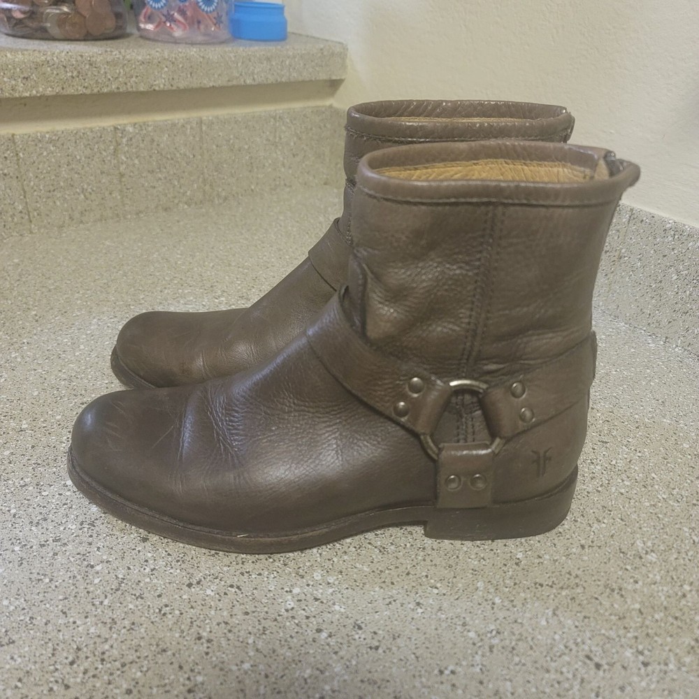 Frye Short Brown Harness Leather Ankle Bootie Size 6