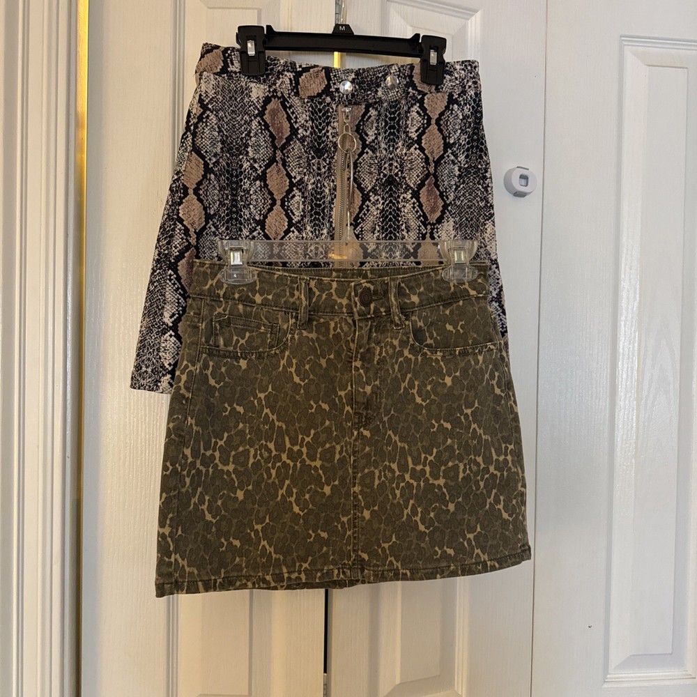 2 American Eagle leopard & snakeskin denim skirts - women's size 2  