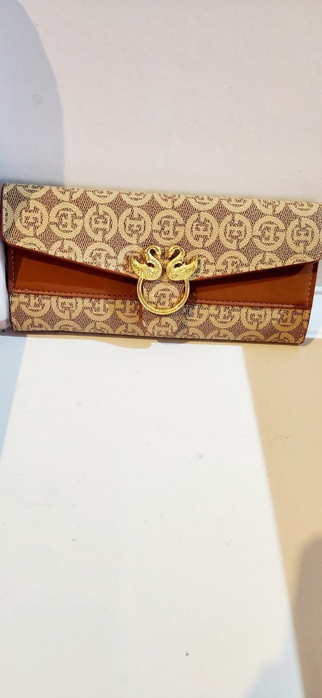 Vintage Brown Leather Women’s Large Wallet with Button Closure